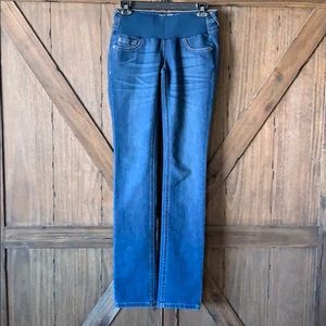 DL1961 straight leg maternity jeans